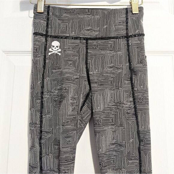 Lululemon X Soulcycle Pace Rival Crop Leggings Size 2 - Picture 2 of 9